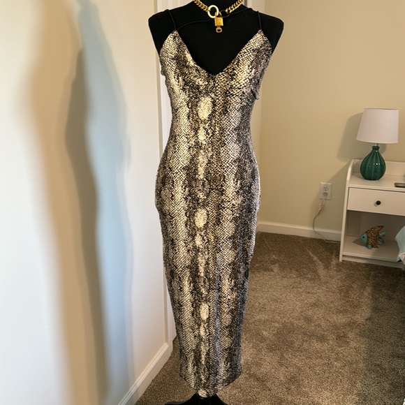 NWT Jluxlabel cobra Sylvia Diagonal strap dress S - Picture 2 of 5